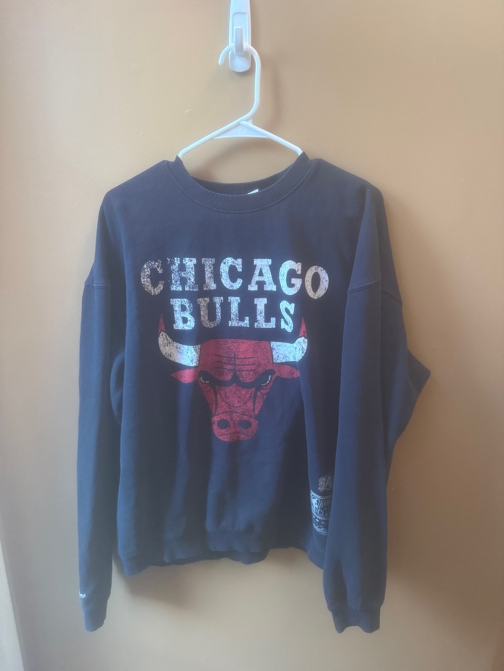 Men's Size M Vintage Style Mitchell & Ness Navy Chicago Bulls Crewneck